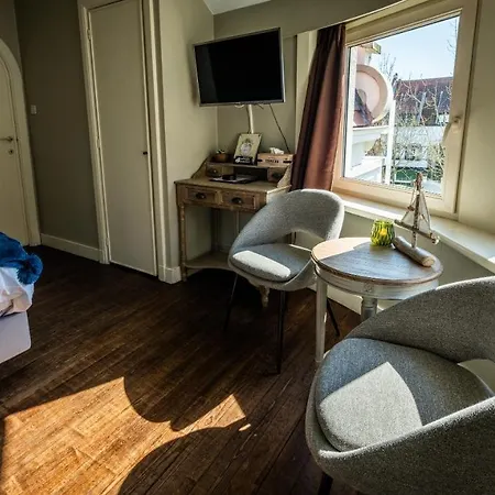 Maison Rabelais 3* De Haan