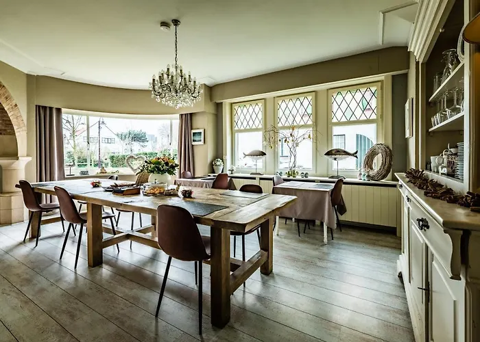 Bed & Breakfast Maison Rabelais De Haan