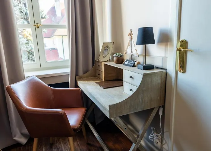 Maison Rabelais לינה וארוחת בוקר