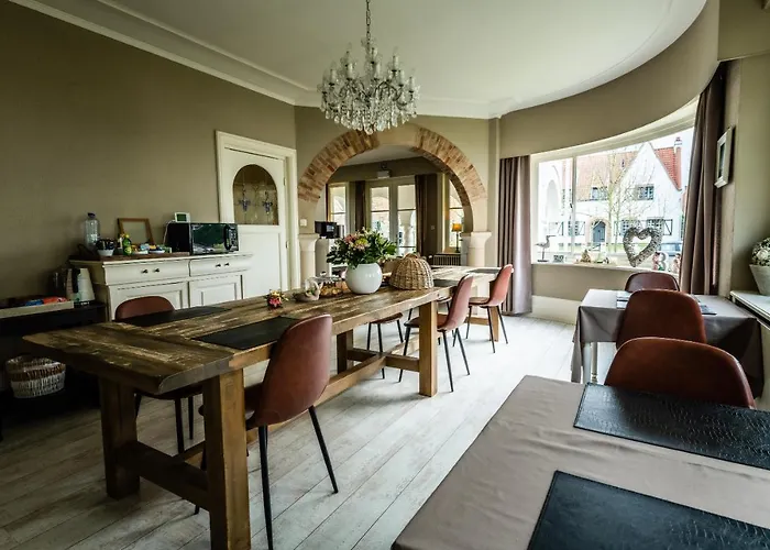 Maison Rabelais Bed and breakfast De Haan