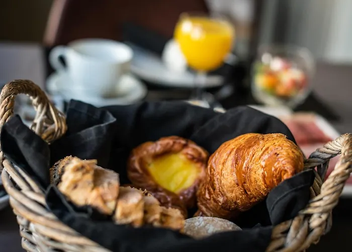 Maison Rabelais לינה וארוחת בוקר