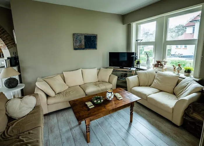 Maison Rabelais לינה וארוחת בוקר